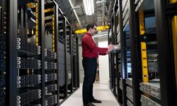 Pembangunan Pusat Data Nasional di Cikarang Ditargetkan Rampung Tahun 2024