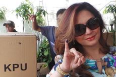 Nia Daniati Tak Mau Berkomentar Soal Farhat Abbas 