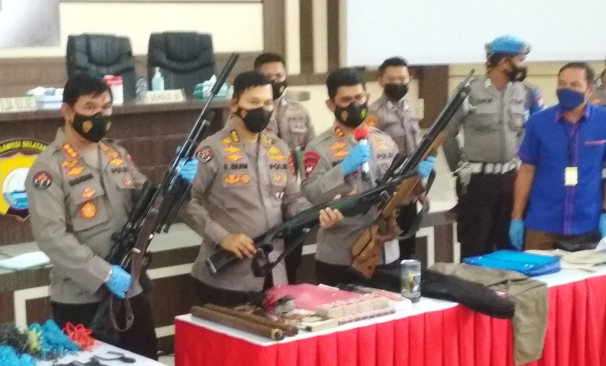 20 Terduga Teroris di Makassar Dipantau Sejak 2015, Sering Latihan Tembak dan Naik Gunung
