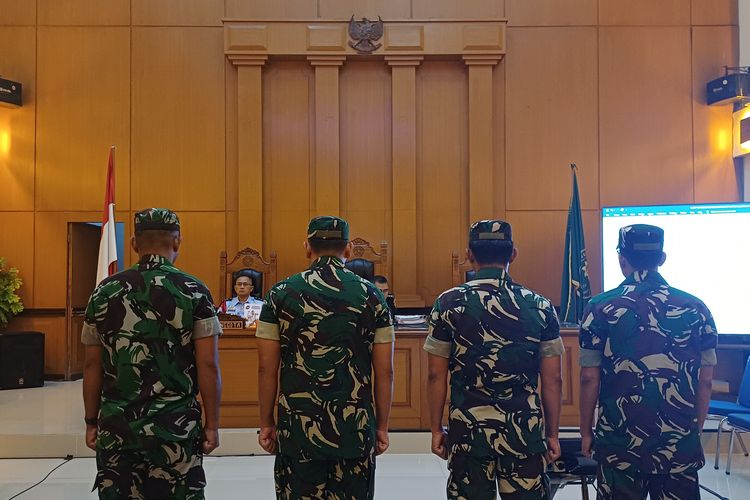 Di Balik Tuntutan 2,5 Tahun untuk 4 Prajurit TNI Penyiram Andrie Yunus