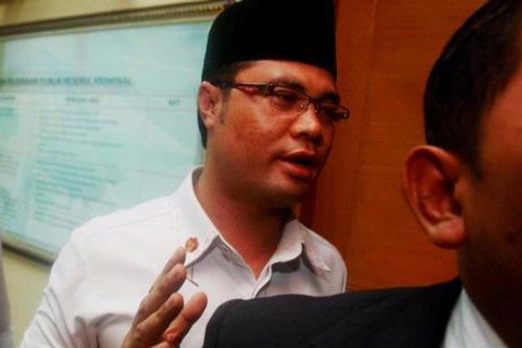 Status Hukum Bupati Garut Masih Mengambang