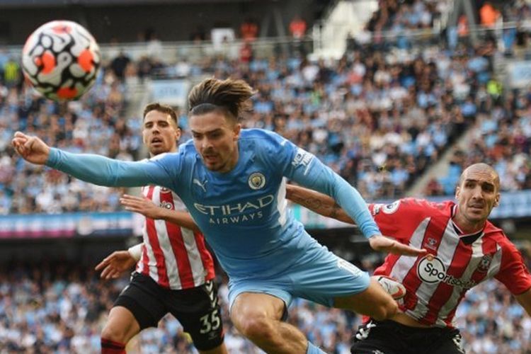 Jack Grealish beraksi pada laga Liga Inggris Man City vs Southampton di Stadion Etihad pada Sabtu (18/9/2021) malam WIB.