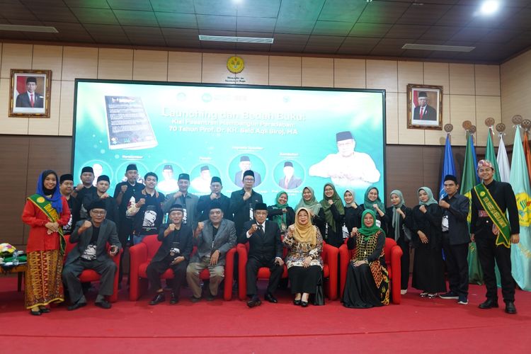 Acara peluncuran dan bedah buku Kiai Pesantren Membangun Peradaban: 70 Tahun Prof. Dr. KH. Said Aqil Siroj, MA di Kampus UNJ, Jakarta (22/2/2024).