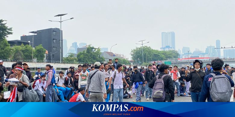 Pelajar Ikut Demo di DPR, Mendikdasmen Minta Jangan Terprovokasi Berita Tak Jelas