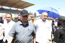 Hadiri Pasar Ramadhan, Bupati Tangerang Bagikan 3.000 Paket Sembako untuk Warga