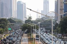Kualitas Udara Jakarta Buruk, Orangtua Keluhkan Anaknya Batuk Sesak Nafas