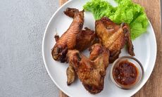 Kisah Ayam Goreng Mbok Sabar yang Legendaris di Yogyakarta
