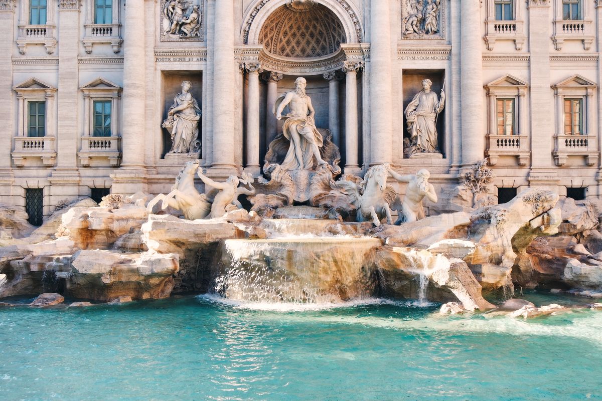 Ilustrasi air mancur Trevi Fountain atau Fontana di Trevi di Roma, Italia. Bangsa Romawi kuno telah mampu membangun saluran air yang canggih dan masih berfungsi hingga masa kini.