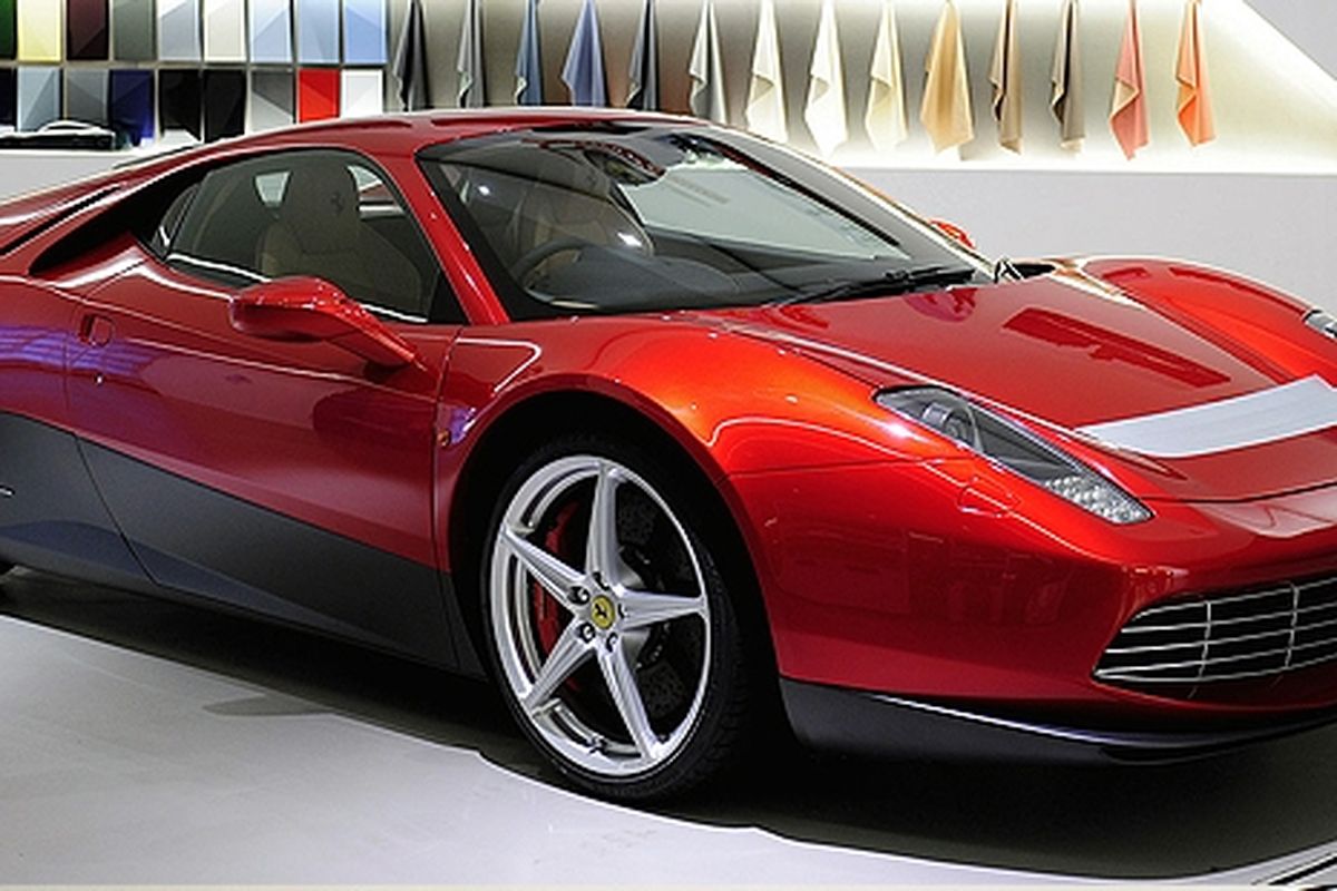 Ferrari SP12 EC, khusus diciptakan untuk Eric Clapton.