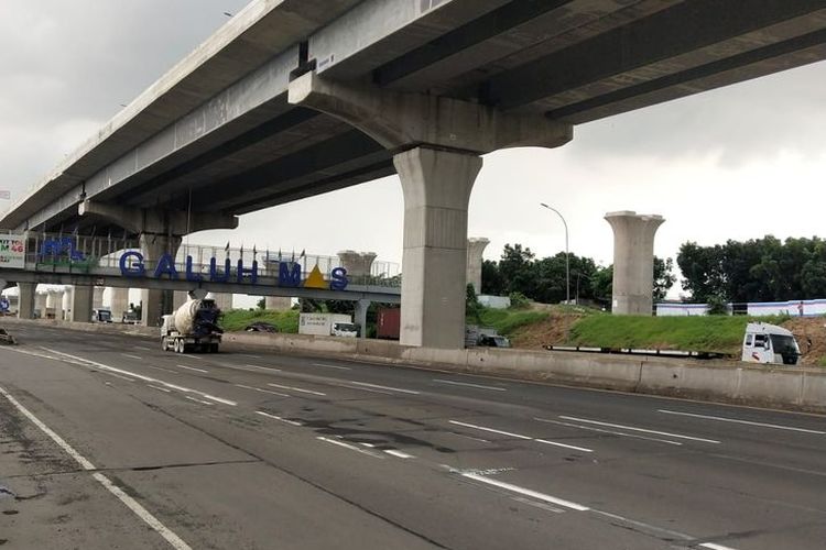 Ilustrasi jalan tol yang rusak.