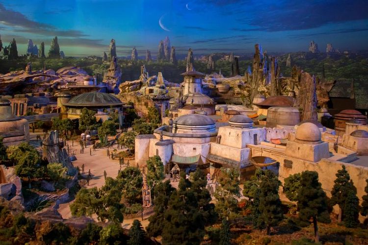 Star Wars: Galaxy?s Edge yang tengah dibangun Disney dan akan dibuka pada 2019 mendatang.
