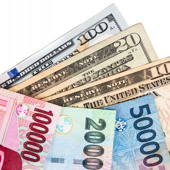 Ilustrasi rupiah dan dollar AS