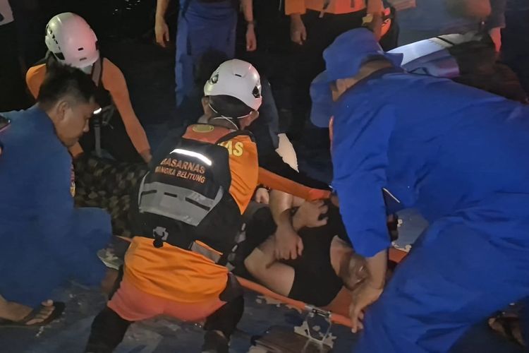 ABK Kapal Tanker MT Alejandro Dievakuasi Darurat di Pangkalbalam, Alami Sesak Napas Saat Berlayar