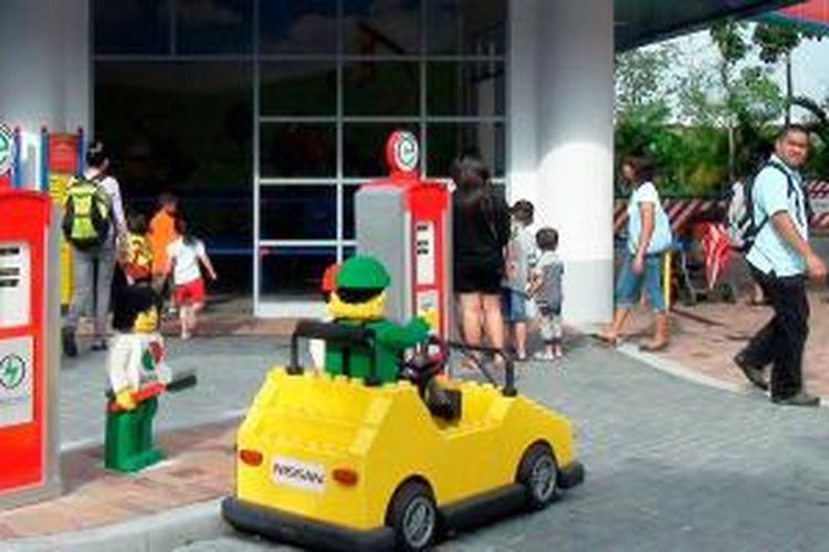 Junior Driving School, salah satu wahana bagi anak untuk belajar berkendara di Legoland, Malaysia.