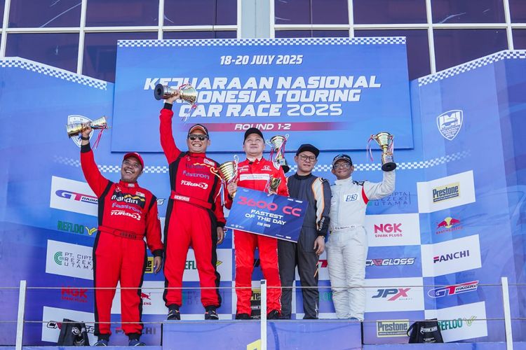 Tim balap Indostar Motorsport bersinar di Mandalika