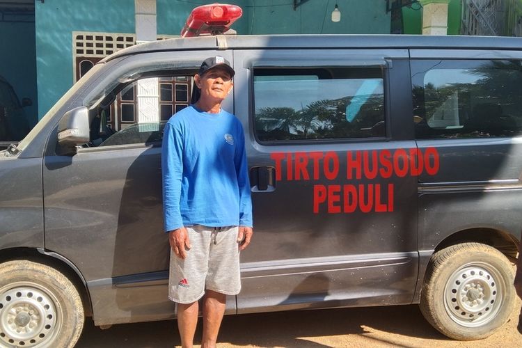 Dari Iuran Air, Warga Kolaka Berhasil Beli Ambulans Gratis untuk Masyarakat, Digagas Seorang Petani