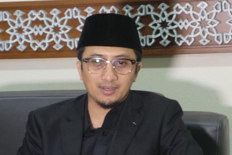 Ustadz Yusuf Mansyur saat wawancara dengan wartawan, di Masjid Istiqlal, Jakarta Pusat, Minggu (24/4/2016).