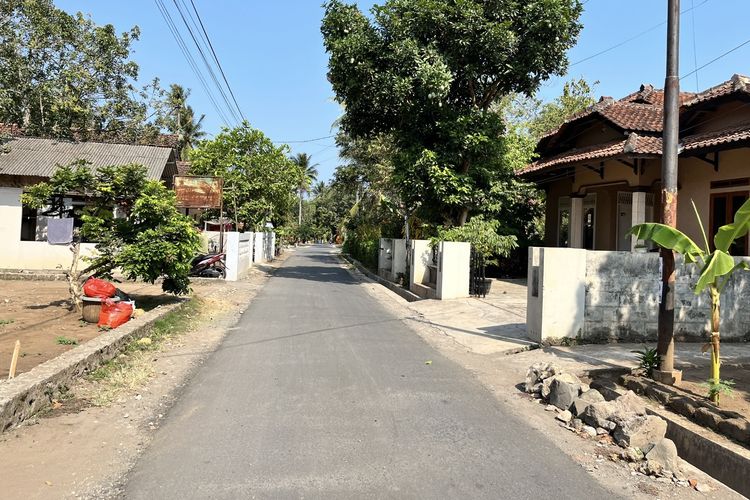Rumah-rumah di Kampung Pangandaran Ini Dibiarkan Tanpa Pagar, Ada Cerita di Baliknya 