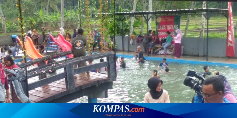 Libur Tahun Baru Wisatawan Serbu Cipanas Cileungsing Di Sumedang