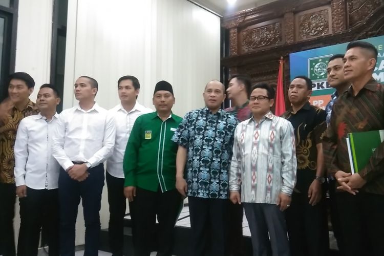 Sederet artis mendaftarkan diri sebagai bakal calon legislatif Partai Kebangkitan Bangsa (PKB), Jakarta, Senin (11/12/2017).