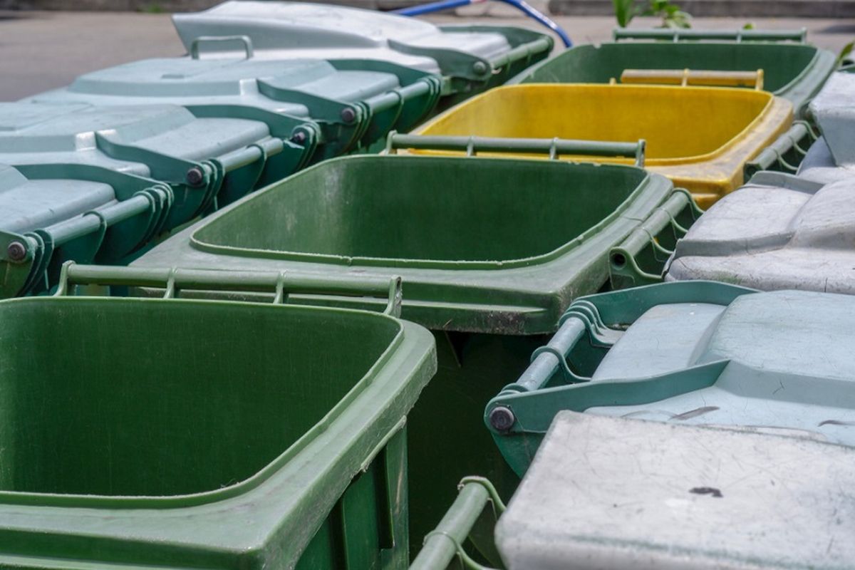 Ilustrasi tong sampah.