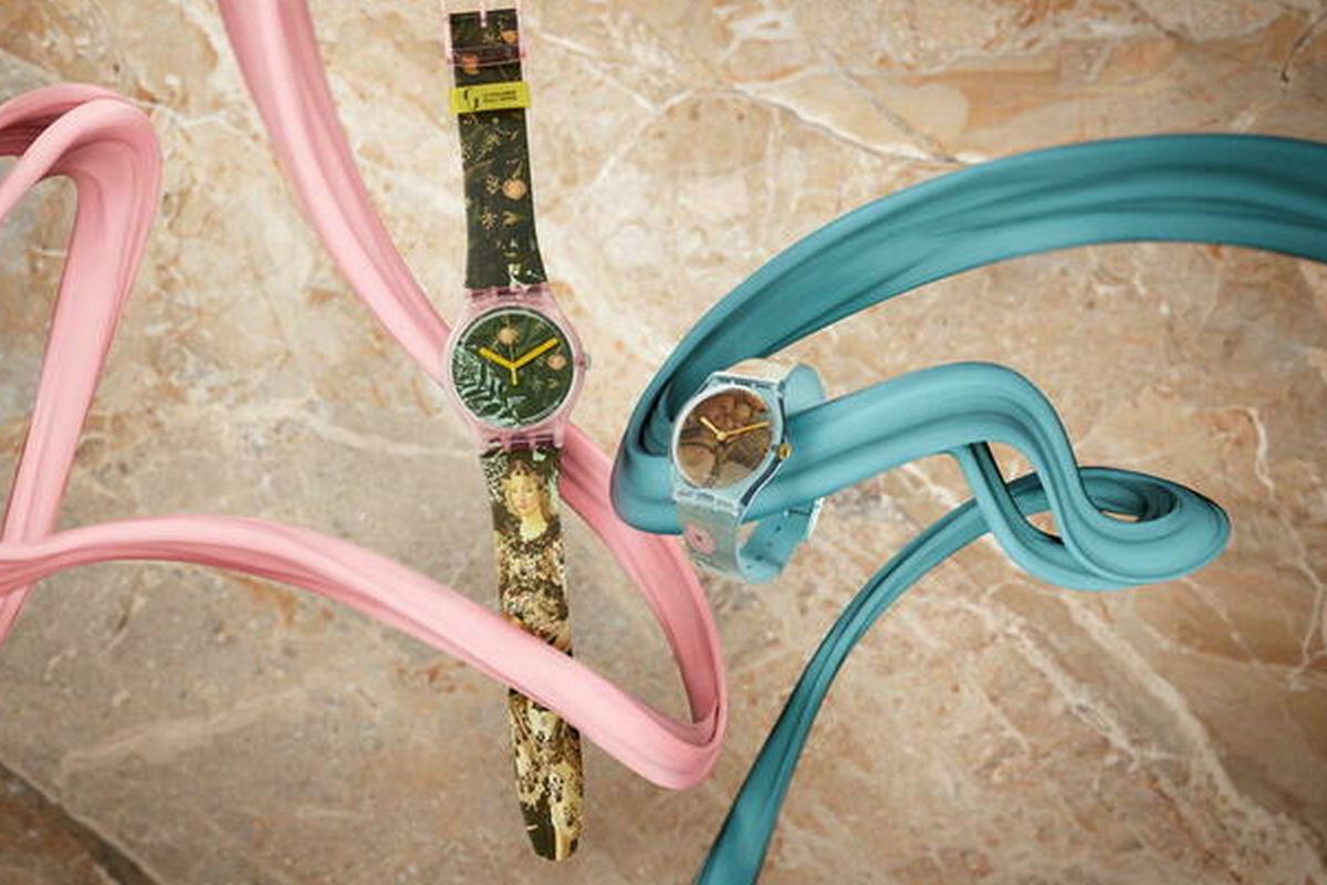 Karya Sandro Botticelli, yakni The Birth of Venus dan Allegory of Spring pada jam tangan Swatch.