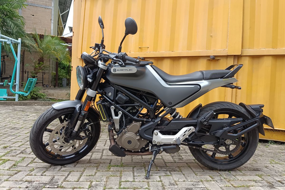 Husqvarna Svartpilen 250