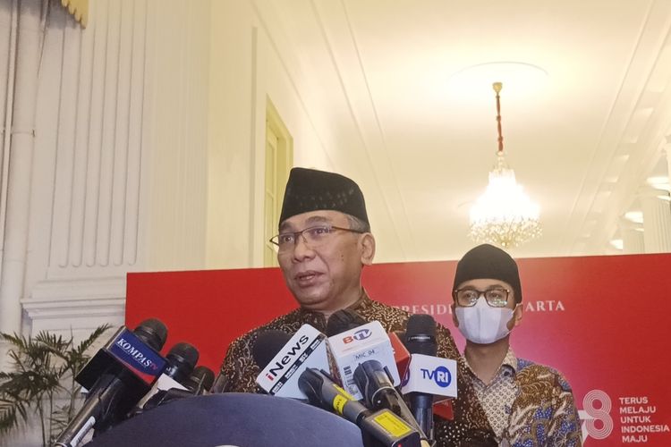 Ketua Umum Pengurus Besar Nahdatul Ulama (PBNU) Yahya Cholil Staquf (Gus Yahya) di Istana Kepresidenan, Jakarta, Senin (4/9/2023).