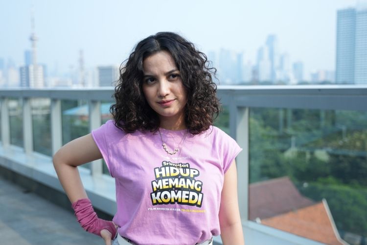 Aktris Naimma Al Jufri ditemui setelah hadir dalam program Hype Talk Kompas.com di Menara Kompas, Palmerah, Rabu (8/11/2023).