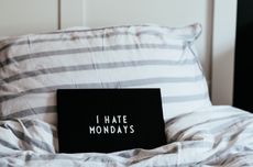 Monday Blues, Kala Hari Senin Terasa Amat Menakutkan