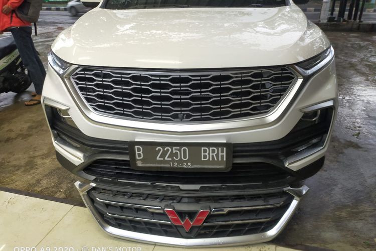 Modifikasi grill Wuling Almaz ala Range Rover