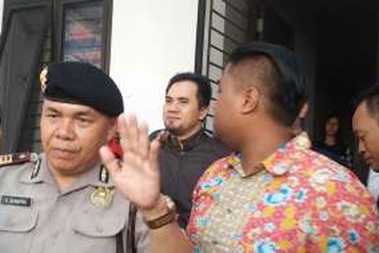 Saipul Jamil usai rekonstruksi kasus dugaan pencabulan anak di rumahnya, kawasan Kelapa Gading, Jakarta Utara, Kamis (17/3/2016). 