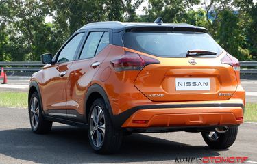 Nissan 2024 kicks warna