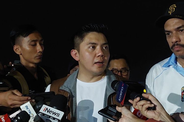 Seskab Teddy Ungkap Alasan Prabowo Gelar Pasar Murah: Ingin Berbagi Kebahagiaan