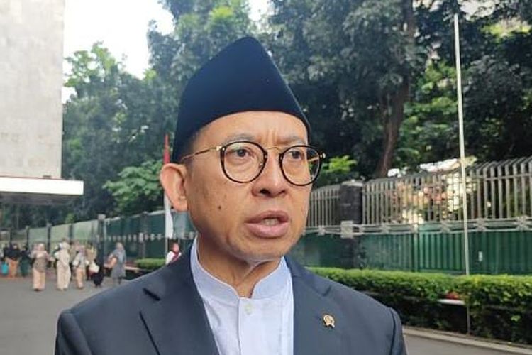 Menteri Kebudayaan (Menbud) Fadli Zon di Masjid Istiqlal, Jakarta, Jumat (6/6/2025).