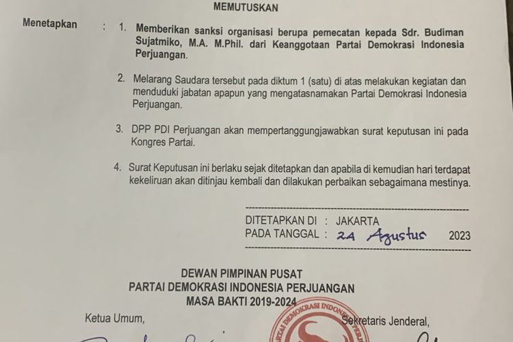 Surat pemecatan dari DPP PDI-P terhadap Budiman Sudjatmiko yang ditandatangani oleh Ketum PDI-P Megawati Soekarnoputri dan Sekjen PDI-P Hasto Kristiyanto, Kamis (24/8/2023).