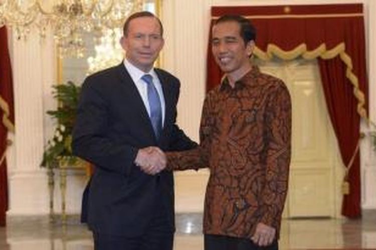 PM Australia Tony Abbott bertemu Presiden Joko Widodo di Istana Kepresidenan Jakarta tak lama usai pelantikan, Senin (20/10/2014).