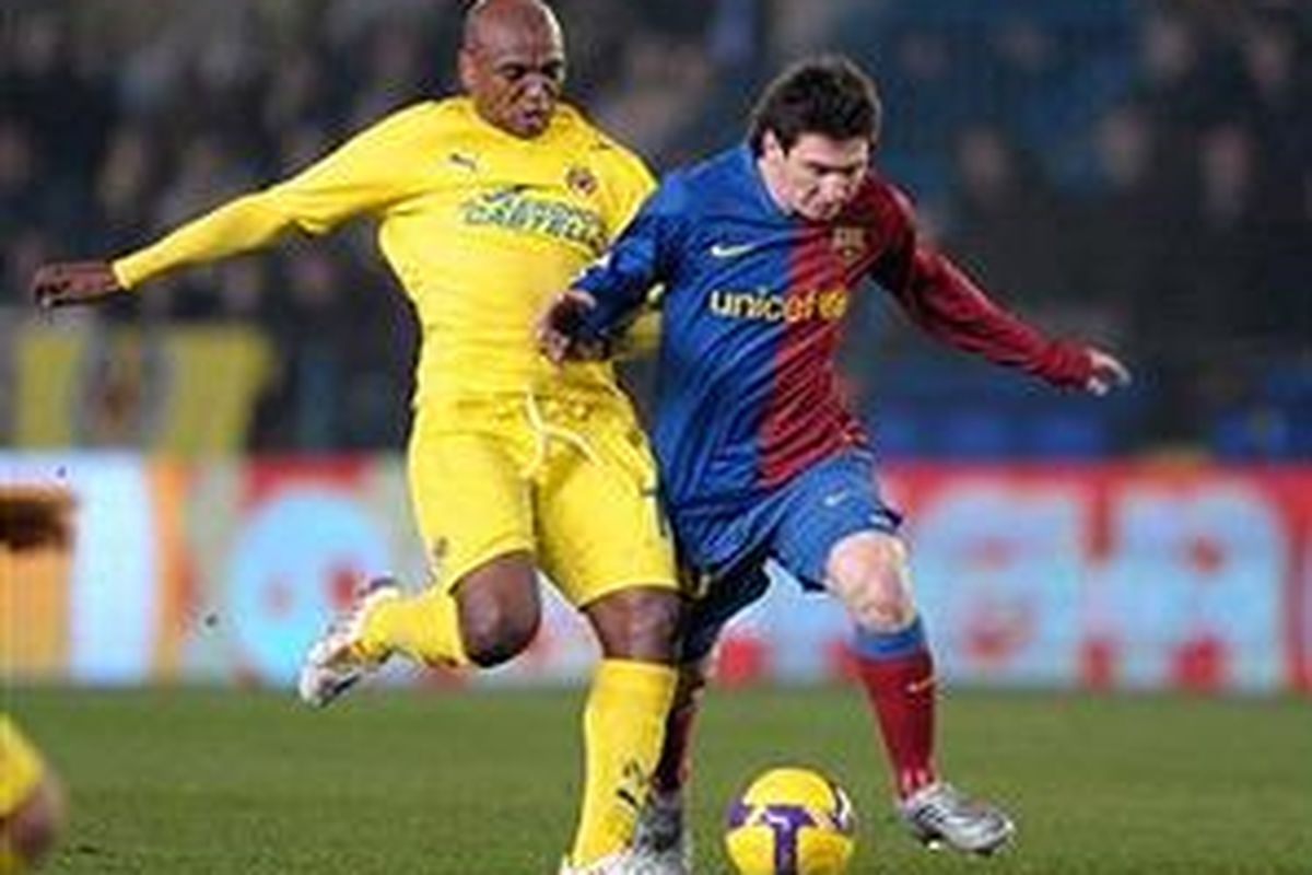 Duel Barcelona versus Villarreal akan menjadi kunci juara Liga Spanyol pada pekan ke-35.