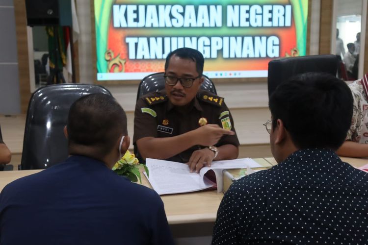 Kasus Dugaan Korupsi Dana Hibah Dispora Kepri Rp 62 Miliar Dilimpahkan Ke Kejaksaan 4197