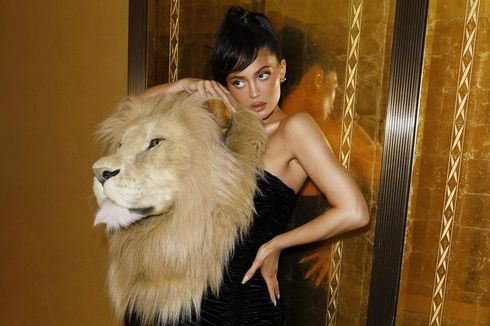 Kontroversi Gaun Kepala Singa Kylie Jenner, PETA Sebut Inovatif