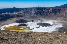 Ibadah Misa Natal 2025 di Gereja Katedral Selesai, Berjalan Aman dan Lancar