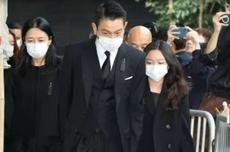 Terkenal Protektif, Andy Lau Disebut Rela Jaga Pintu Toilet demi Anak Perempuan