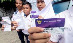 Anak-anak Miskin Tak Lagi Khawatir Putus Sekolah