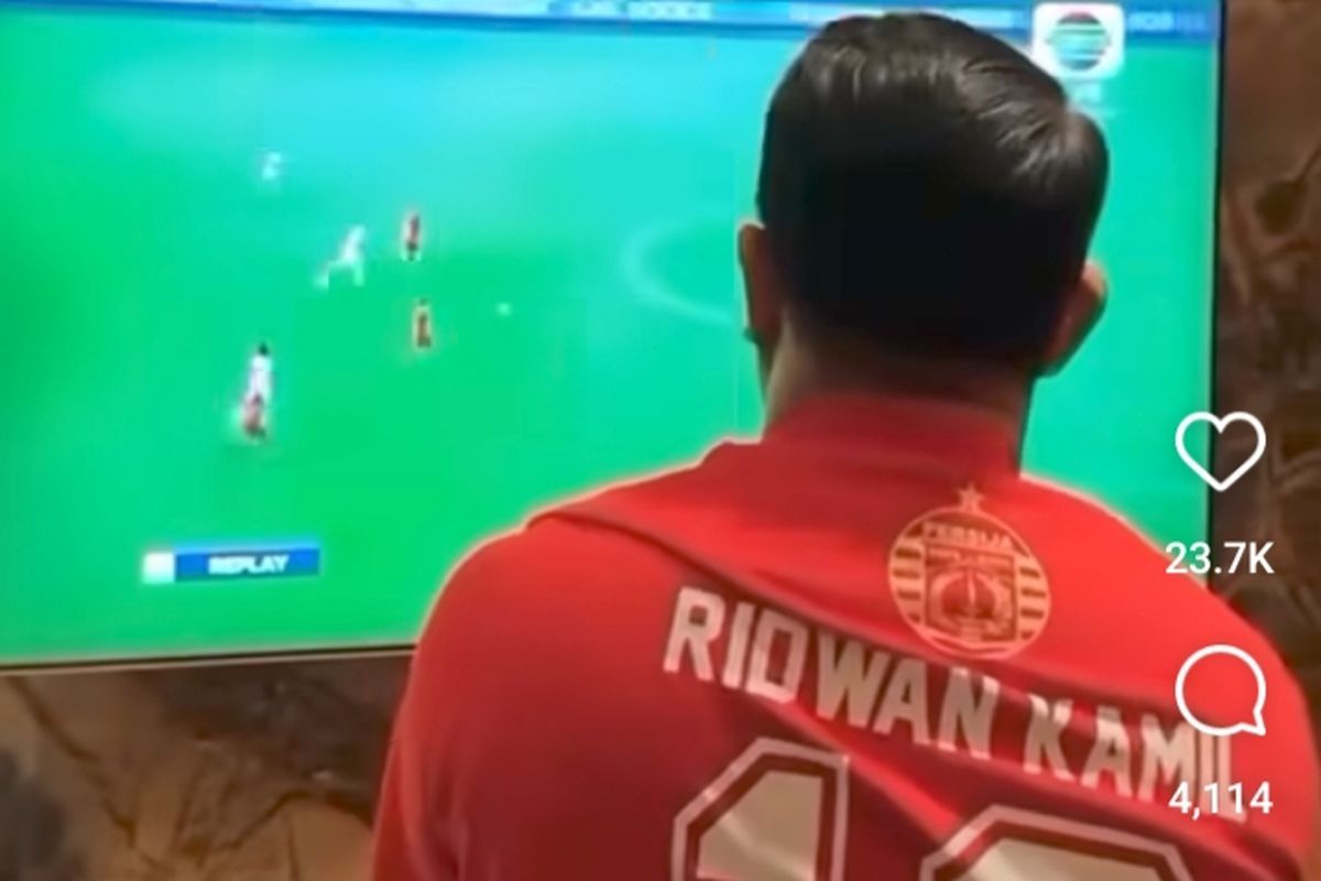 Kata Ridwan Kamil Soal Video Selebrasinya Pakai Jersey Oranye Ketika Nonton Persija