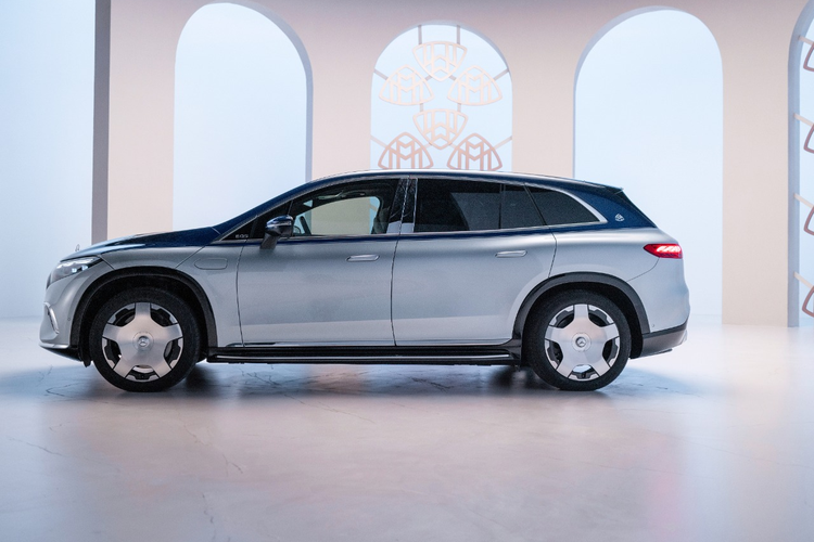 Mercedes-Maybach EQS 680 SUV