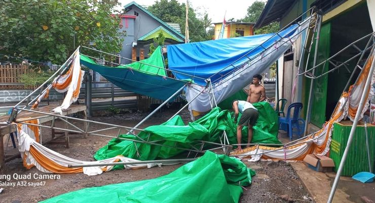 Dibangun H-3, TPS di Bima NTB Ambruk Dihantam Angin Kencang