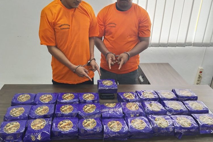 Polisi Hadang Mobil Xpander Pembawa 27 Kg Sabu di Labusel, 2 Kurir Ditangkap