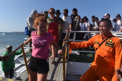 Proses Evakuasi Wisatawan di Tiga Gili