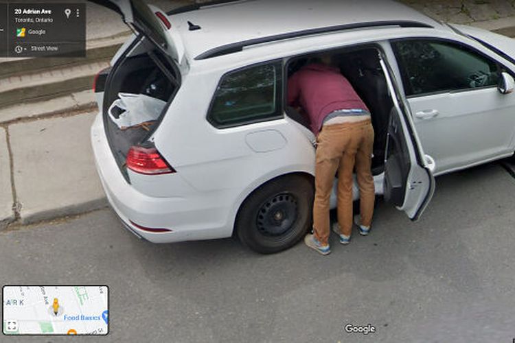 ilustrasi momen unik dan lucu di Google Street View