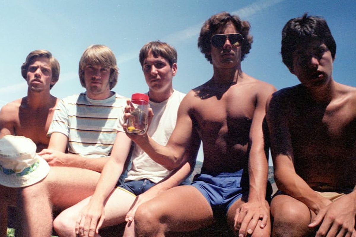 Foto pertama kelima sahabat di tahun 1982.